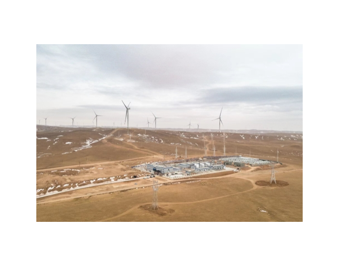 内蒙古乌兰察布风电基地幸福第一风电场首串风机顺利并网发电