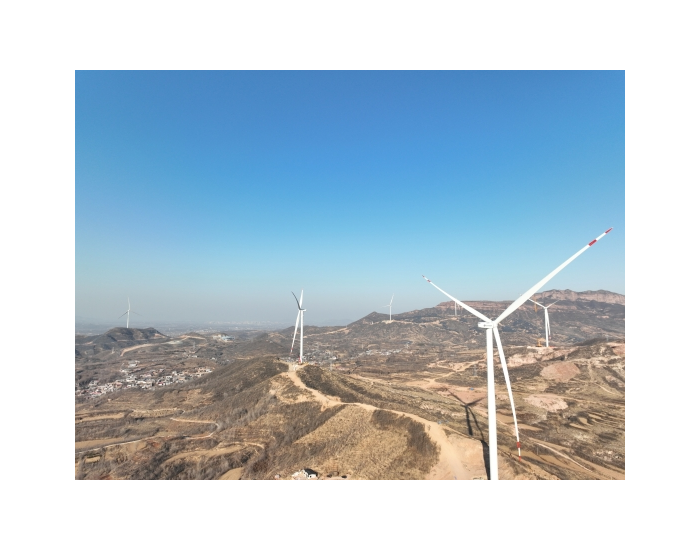 <em>河北赞皇</em>100兆瓦风电项目全容量并网发电