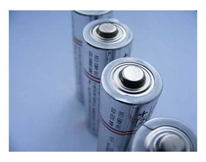锂金属固态电池重大突破：10分完成充电，<em>可循环</em>至少6000次！
