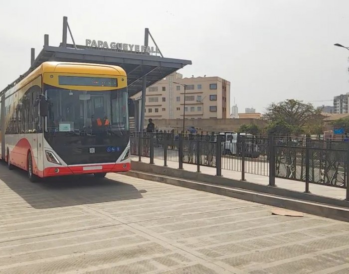 非洲首个纯<em>电动客</em>车BRT项目正式通车