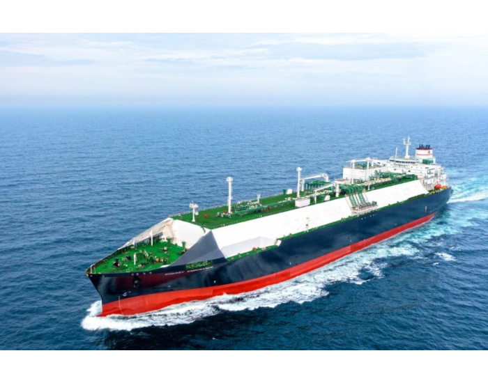 现代三湖重工交付17.4万立方米LNG运输船