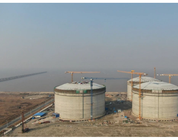 江苏省液化天然气储运调峰项目一二期工程同步推进