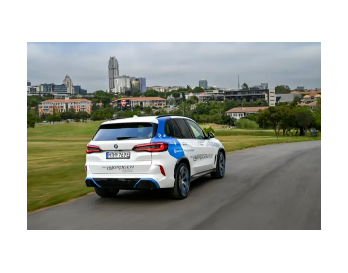 BMW iX5氢车试点车队在南非启动路试