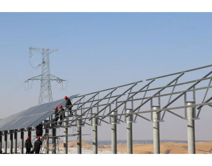 新能源：库布其沙漠治理迎新机