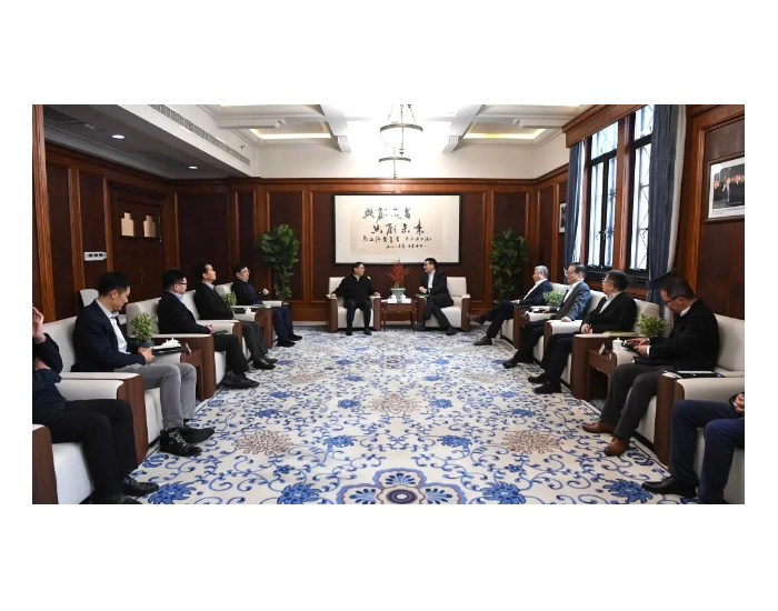 上海电气与国家<em>绿色发展基金</em>深化绿色产业合作
