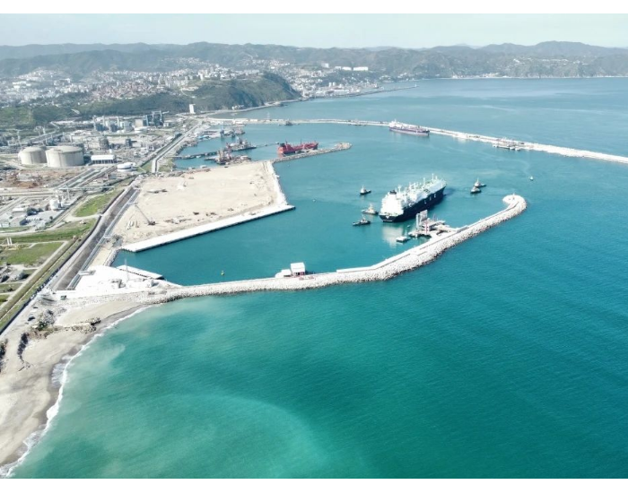<em>阿尔及利亚</em>斯基克达项目完成M3泊位LNG船舶靠岸系统调试工作
