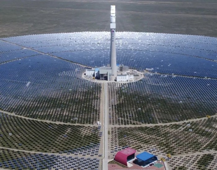 “种太阳”！世界在建单机容量最大塔式<em>光热发电</em>项目开工