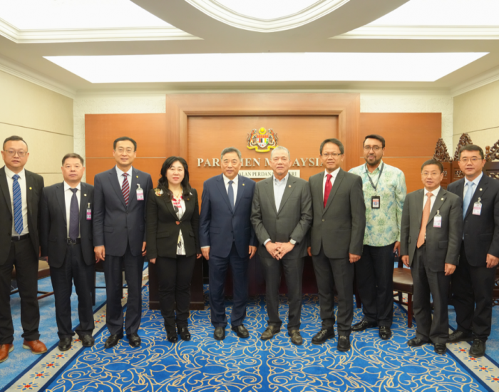 中国能建宋海良拜会马来西亚副总理法迪拉·优素福