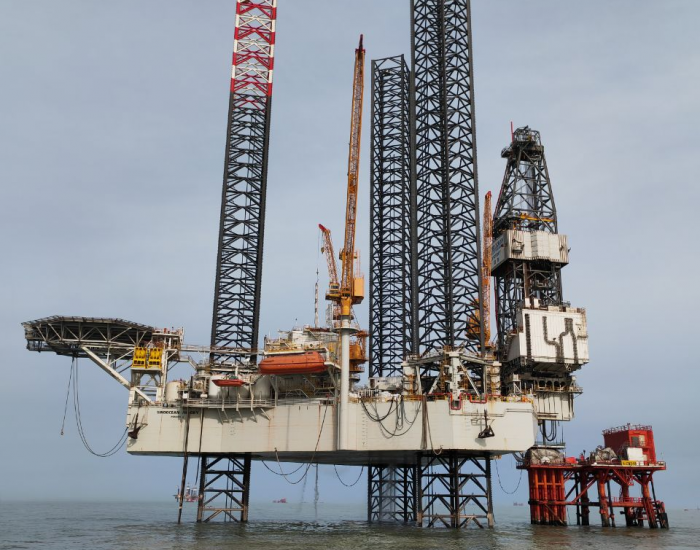 主题行动丨海上油田首口合作开发井日产突破百吨！