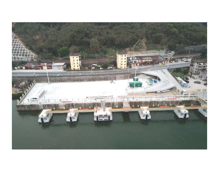 中国海油首座岸基式LNG<em>船舶加注站</em>机械完工