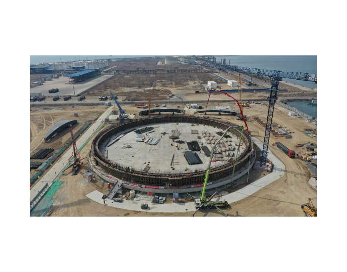 中交营口LNG接收站项目首座20万方储罐第一层墙体浇筑完成