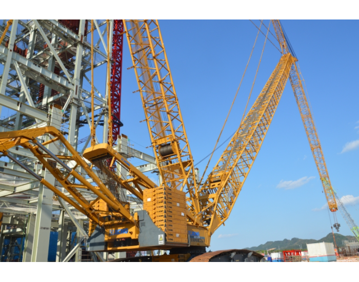 江西赣能上高项目XGC12000履带吊超起塔式工况成功