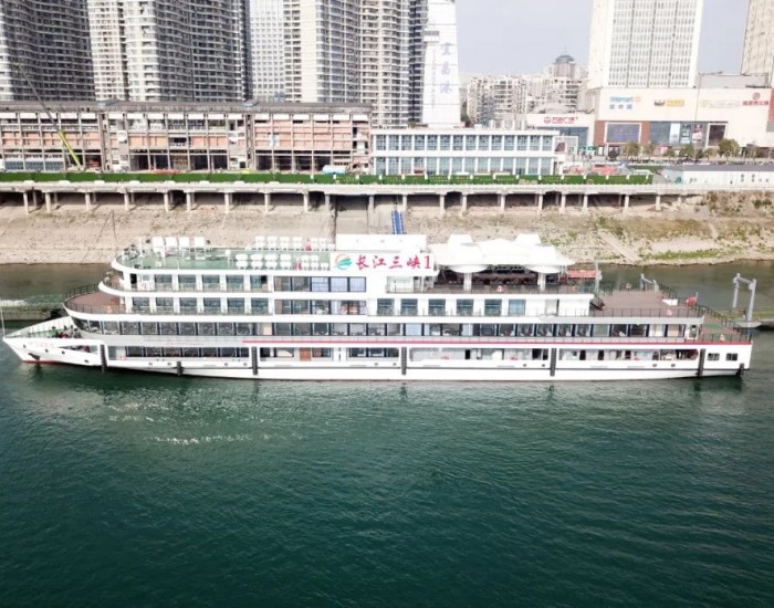 低碳又时髦：“长江三峡1”电动船解锁长江旅游新花样