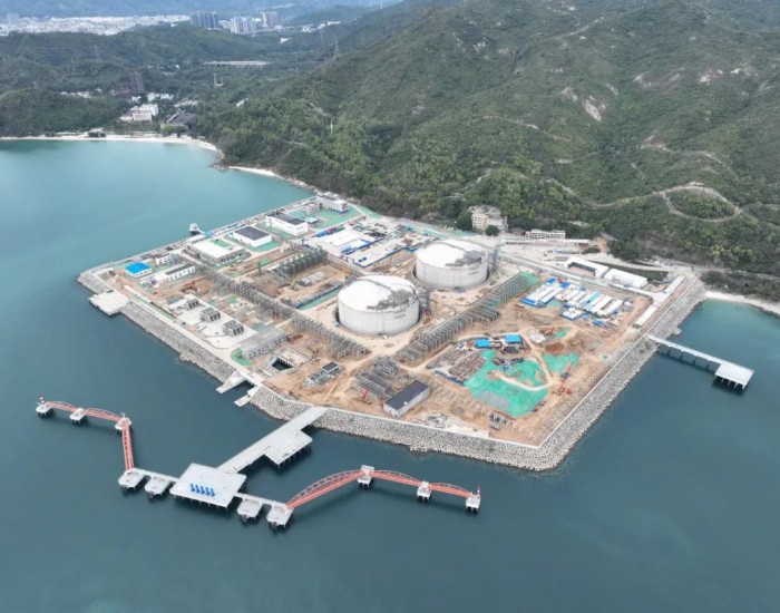 深圳LNG项目开始接收站工程<em>工艺管道</em>安装