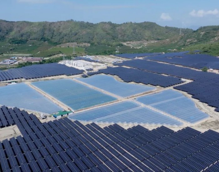 <em>三峡</em>集团在琼首个新能源项目全容量并网