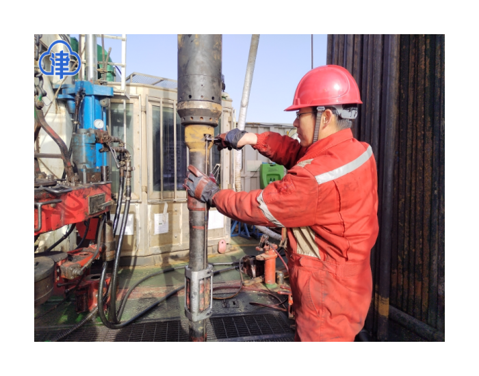 中油<em>测井</em>天津分公司渤海海域油气田首次安装半永置光纤