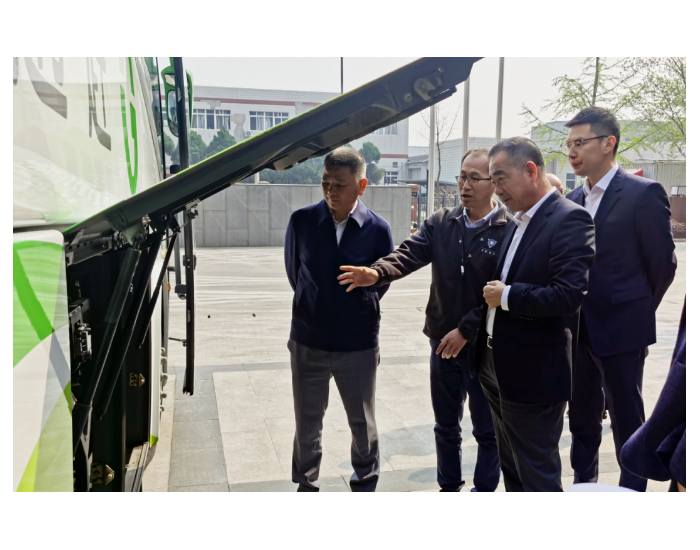 厦门市委副书记李辉跃带队调研新研氢能技术优势、公司产品等