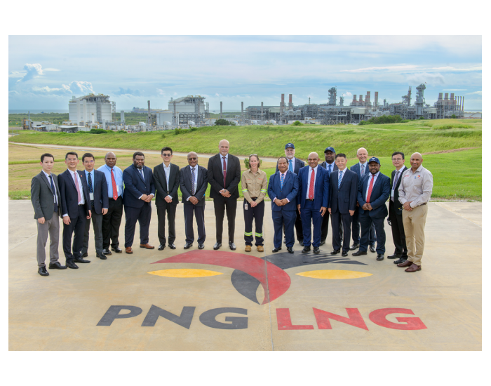 中国石油国际事业有限公司中标巴新PNG LNG项目首船<em>份额</em>气 “武当”号到港接货