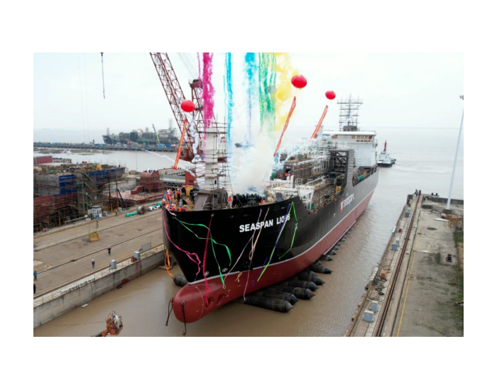 7600立方米液化天然气（LNG）加注船2号船正式<em>下水</em>