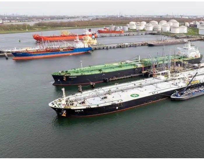 中国石油首次在<em>欧</em>洲开展超低硫燃料油船加油业务