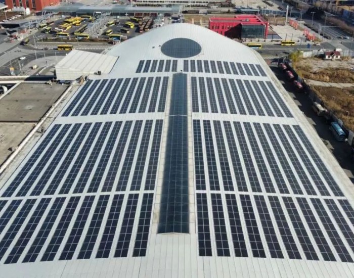 <em>上迈</em>新能源交通-轻质组件助力哈尔滨西站实现低碳出行