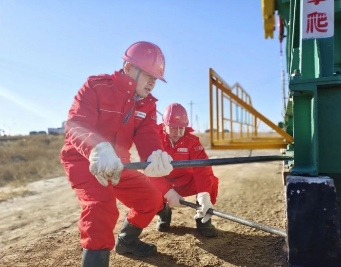 第一采油厂2024年累产原油两百万吨，携手春天共蓬