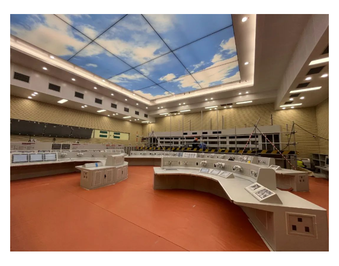 三澳核电项目1号机组DCS相关主控室操作盘台及设备全部引入完成