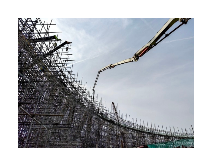 汉川四期项目#8冷却塔人字柱开始浇筑