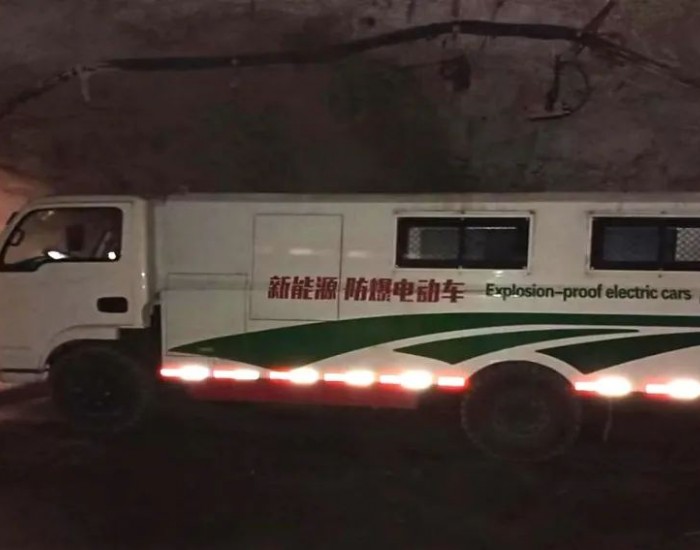 请上车！<em>山西焦煤</em>汾西矿业贺西矿开通载人型无轨胶轮车运输专线