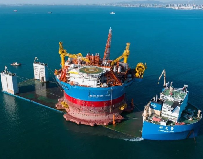 亚洲首艘圆筒形“海上油气加工厂”启运