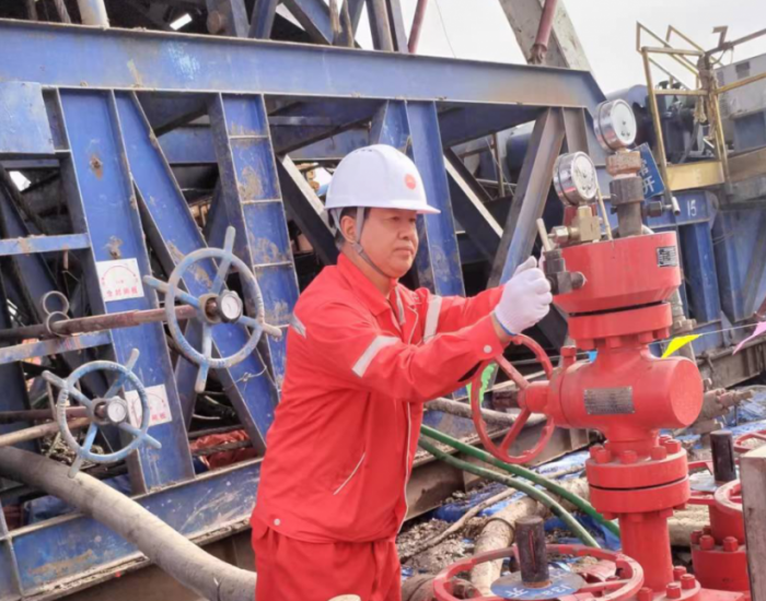 吉林油田钻井工艺研究院以优质钻井监督保障效益建产