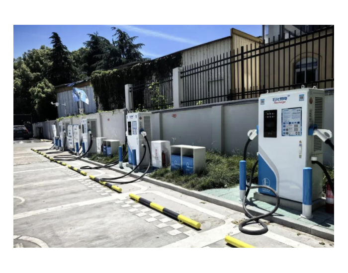 “桩”备齐全！安徽合肥高新区今年新能源汽车充电桩保有量将超8000个
