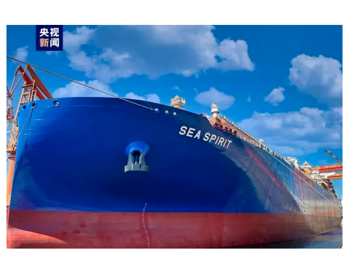 大连造船17.5万立方米LNG运输船完成下水