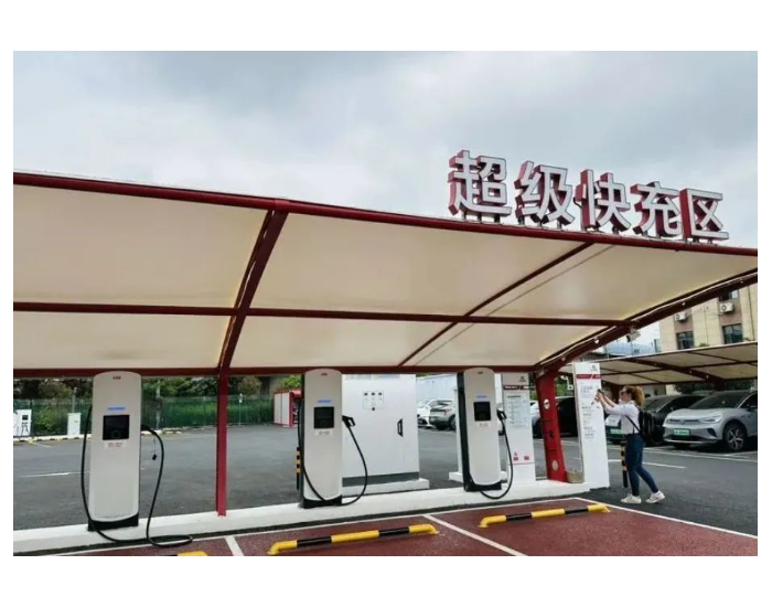 ABB超级充电站在上海正式投入商业运营