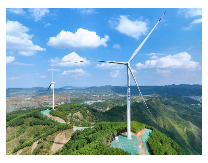 国内单机容量最大！云南会泽待补二期风电项目首台6.7兆瓦风机吊装