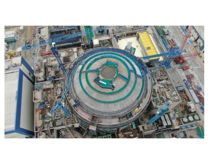 中广核广东太平岭核电1号机组外穹顶封顶完成