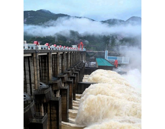 中国电建水电十六局为责任方承建的水口水<em>电站</em>最大洪峰安全过境