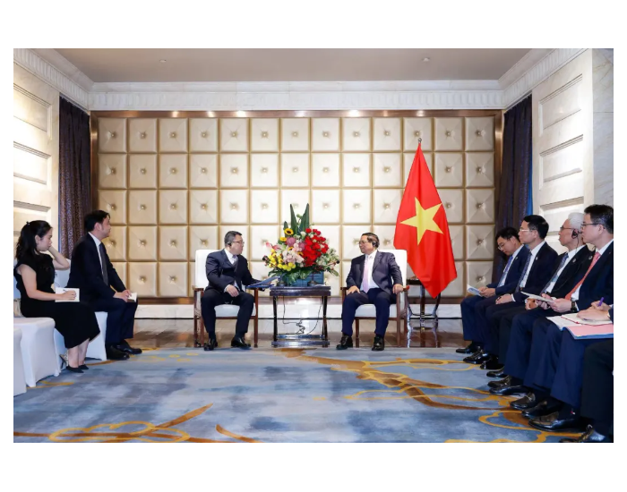 王小军拜会越南总理范明政，就加强越南能源电