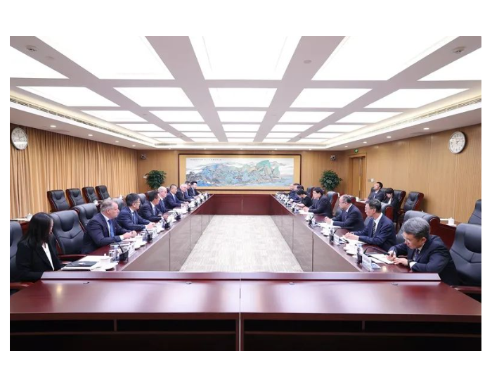日立能源CEO方秦、候任CEO沈瑞博在京拜会国家