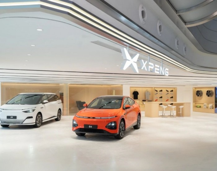 小鹏汽车香港首家旗舰店正式开业！