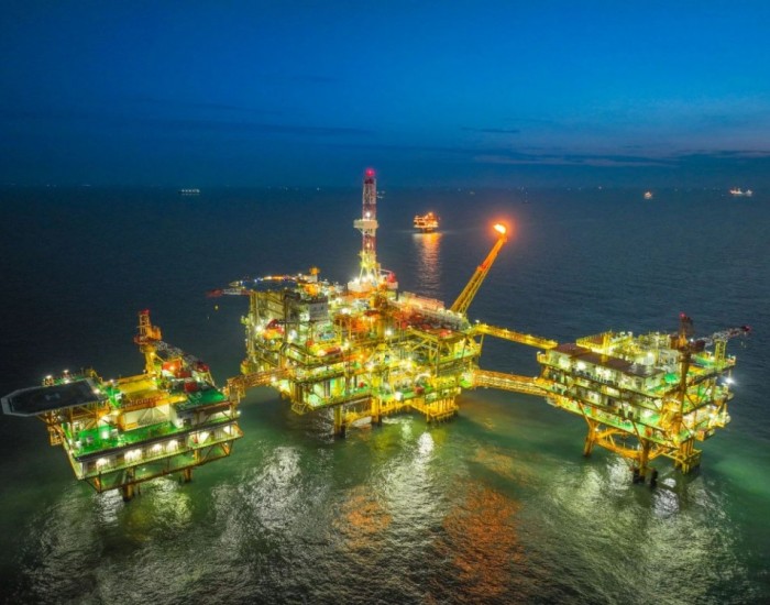 我国最大海上油田岸电应用超30亿千瓦时