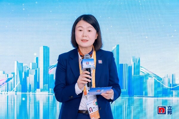 立邦中国船舶事业部总经理黄骏在签约仪式现场发表致辞
