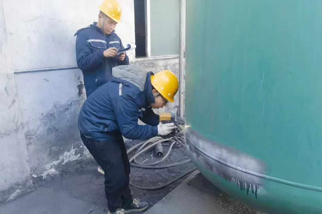 1、鱼卡公司智能矸选机气罐检测 (3).jpg