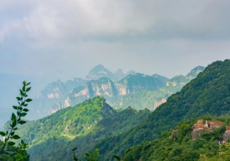 35mm冰雹砸不坏！阿特斯在太行山筑起"光伏长城"