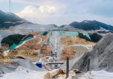 广东肇庆浪江抽水蓄能电站上水库基座混凝土顺利浇