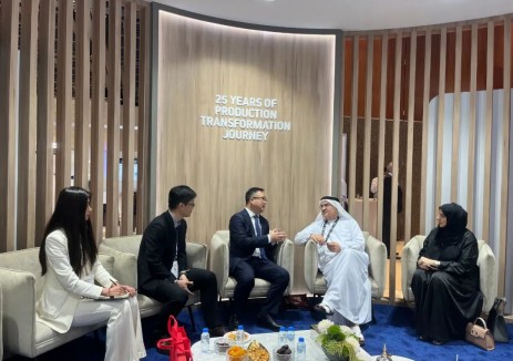 安东集团与龙油举行高层会谈 共探全球能源合作新