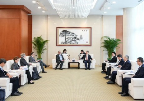 温枢刚会见法国电力集团高级<em>执行</em>副总裁于云飒