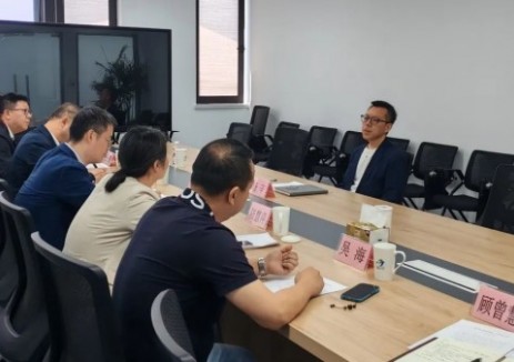 上海市闵行区副区长杨辛赴区环境监测站调研指导实
