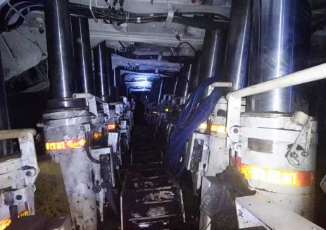 青海能源鱼卡公司：圆满完成1273工作面基本液压支架安装