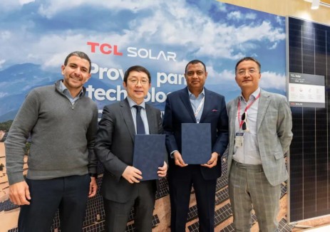 展会现场|TCL Solar与阿联酋Powernsun达成战略合作！300MW高效组件助力<em>中东</em>非绿色能源转型